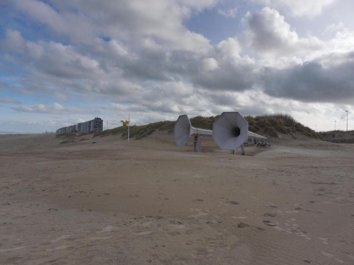 Studio On The Beach With Sea View Middelkerke Extérieur photo