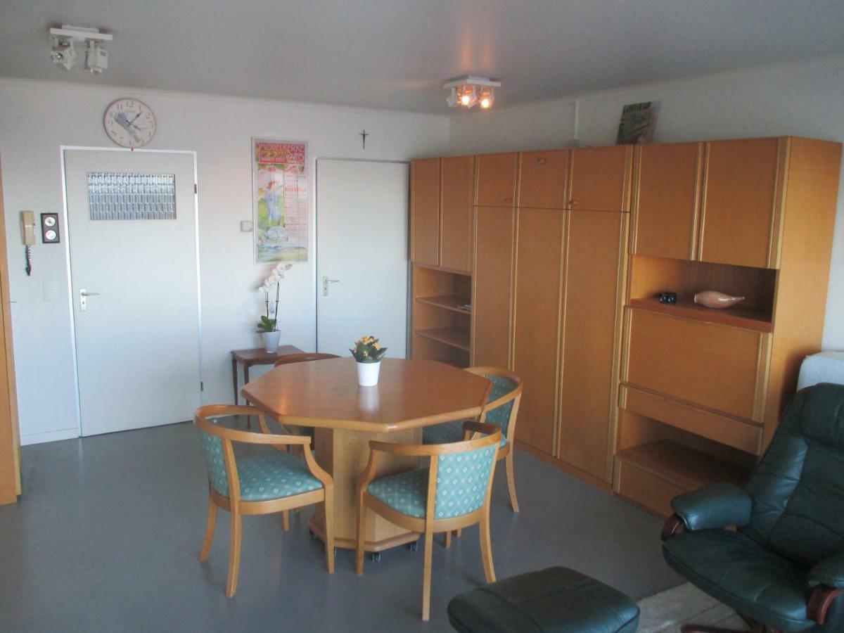Studio On The Beach With Sea View Middelkerke Extérieur photo